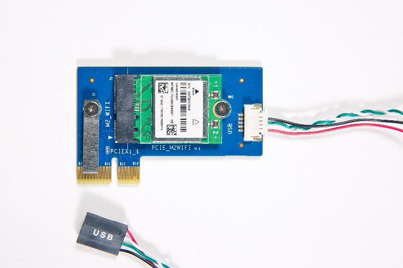 Die PCIe-zu-M.2-WLAN-Adapterkarte für den 23,8-Zoll All-in-One-Computer unterstützt Projektanforderungen.